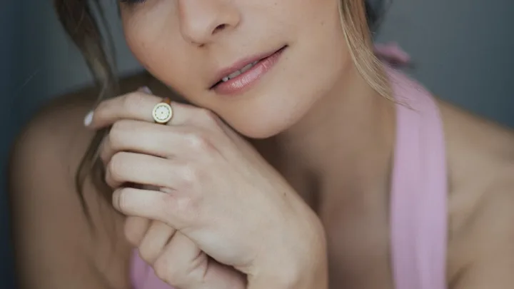 Annika Foster Biography: Age, Net Worth, Movies, Screenwriting, Career, Husband, TV Shows