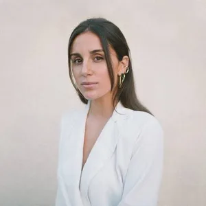 Krizia Vega - Biography