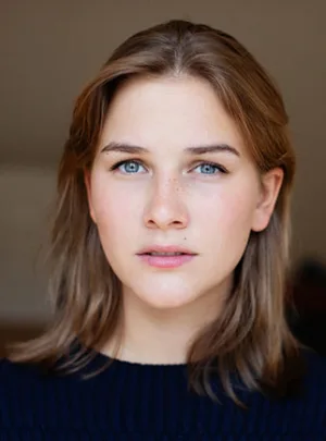 Lea Freund Biography: Age, Height, Net Worth, Parents, Movies & TV Shows, Husband, Instagram