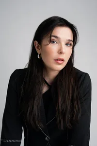 Julia Heveus - Biography