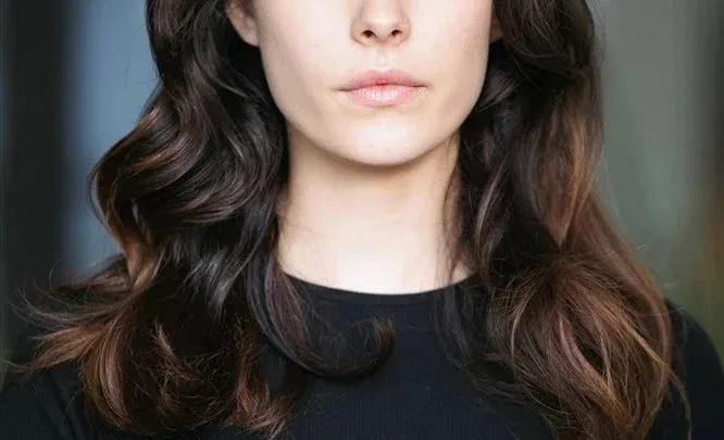 Tuğba Sunguroğlu Biography: Age, Height, Net Worth, Boyfriend, Parents, Movies & TV Shows, Education, Career
