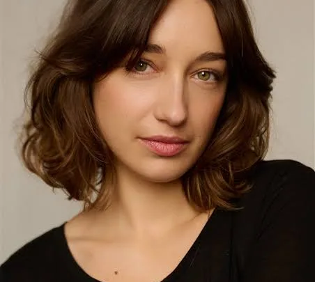 Zoï Sévérin Biography: Age, Height, Net Worth, Parents, Movies & TV Shows, Husband