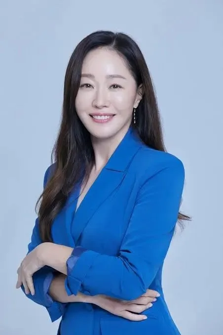 Uhm Ji-won