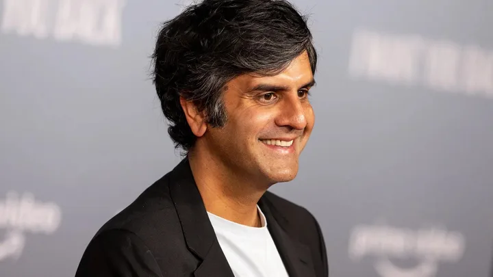 Siddhartha Khosla Biography: Height, Wife, Age, Kids, Parents, Net Worth, Songs, Awards, Instagram, YouTube