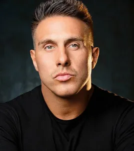 Lorenzo Antonucci - Biography