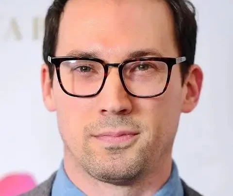 David Caves Biography: Net Worth, Height, Wife, Parents, Ethnicity, Age, Movies, Religion