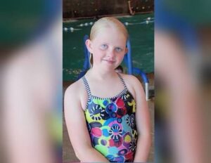 Elizabeth Swims - Biography