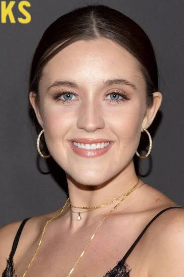 Savannah Stehlin Biography: Movies, Husband, Parents, Height, Age, Net Worth, Siblings, Religion