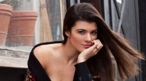 Summer Rayne Oakes - Biography