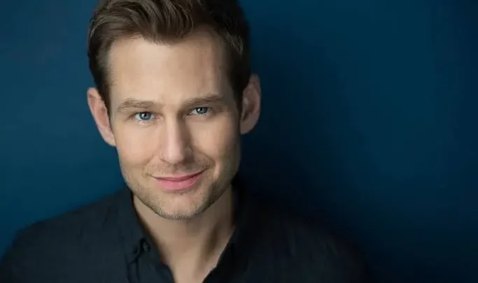 Chad Kimball Biography: Awards, Movies, Net Worth, Siblings, Religion, Parents, Height, Age, Songs, Wife