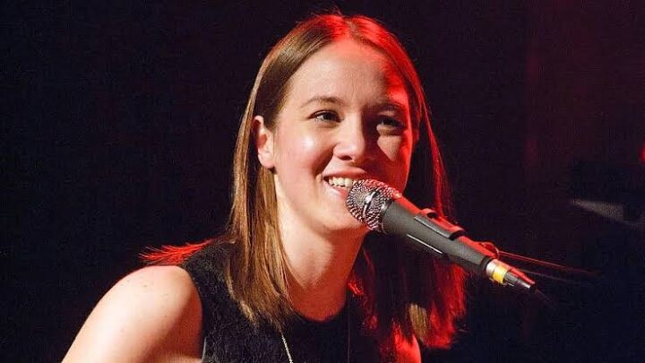 Sophie Hunger Biography: TV Series, Awards, Songs, Age, Net Worth, Siblings, Religion, Parents, Height, Boyfriend