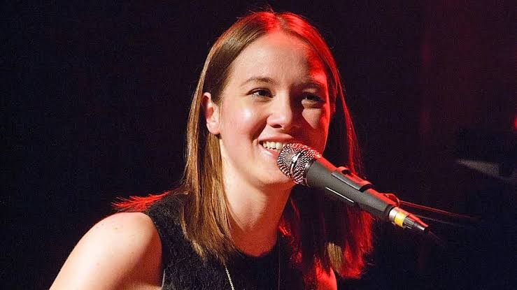 Sophie Hunger Biography: TV Series, Awards, Songs, Age, Net Worth, Siblings, Religion, Parents, Height, Boyfriend