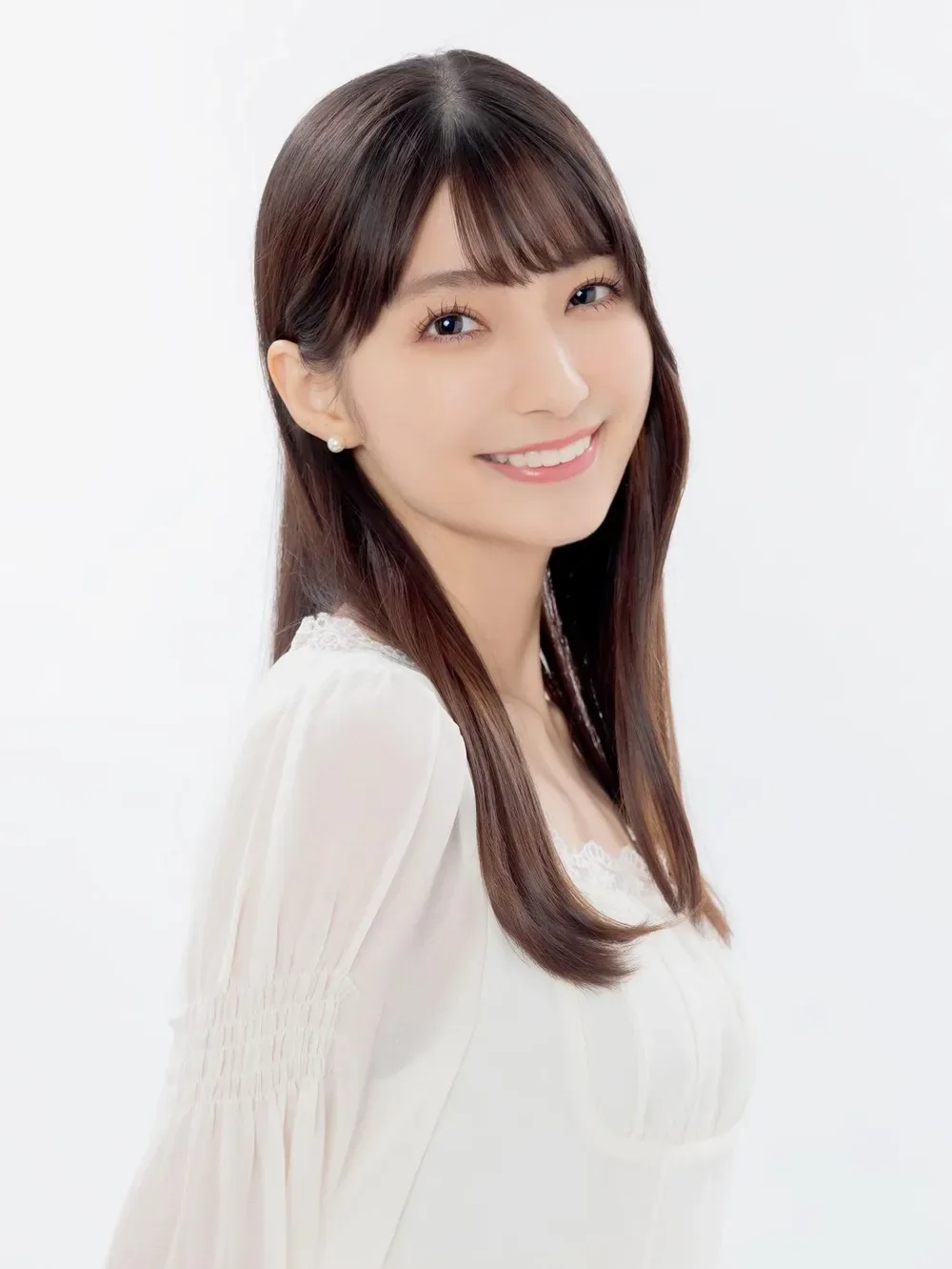 Marika Kōno - Biography