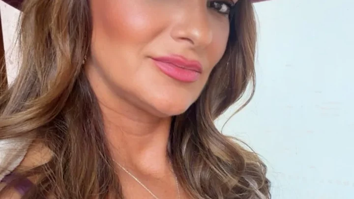 Mariana Seoane Biography: Songs, Films, Husband, Children, Siblings, Religion, Parents, Age, Net Worth, Height