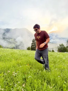 Manav Kaul - Biography