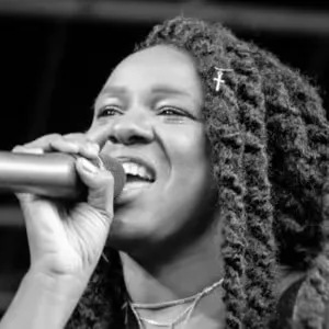 Nao - Biography