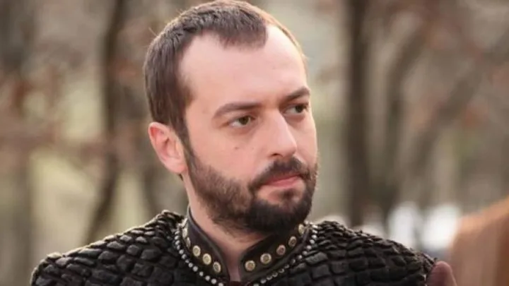 Okan Yalabik Biography: Movies, Age, Girlfriend, Net Worth, Religion, Siblings, Height