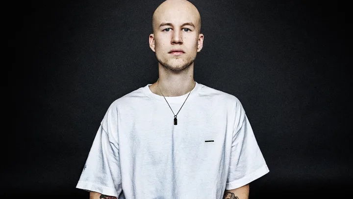 Medasin Biography: Height, Girlfriend, Age, Songs, Net Worth, Parents, Nationality, Instagram