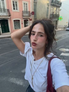 Vera Moura