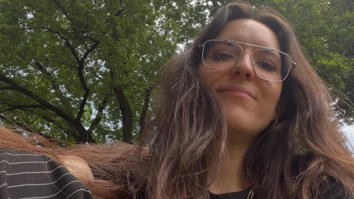 Veronica Fusaro Biography: Age, Net Worth, Siblings, Religion, Parents, Height, Album, EPs, Singles, Boyfriend