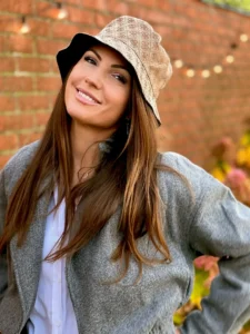 Viola Tami