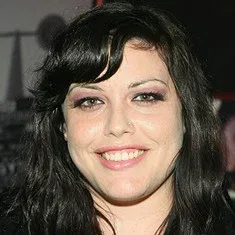 Mia Tyler - Biography