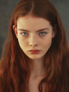 Alyda Grace - Biography