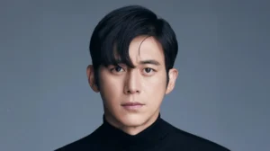 Go Soo - Biography