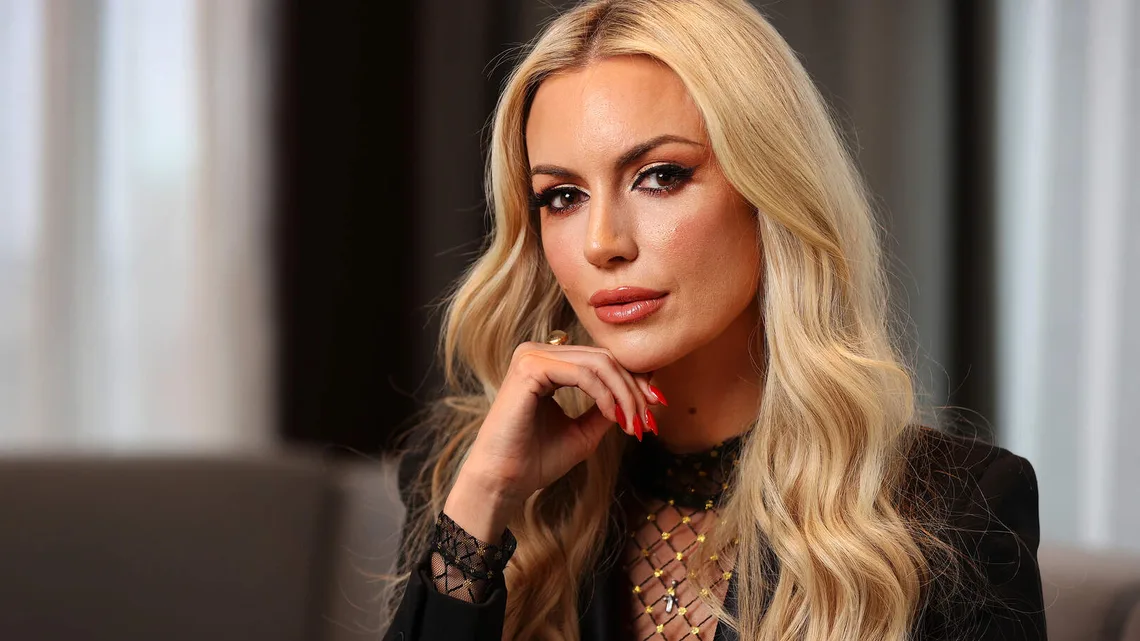 Rosanna Davison Biography: Net Worth, Age, Awards, Height, Siblings, Parents, Instagram