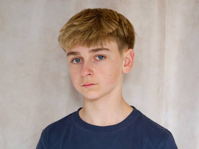 Beau Plested Biography: Age, Net Worth, Parents, Siblings, Movies, Girlfriend, Height, Twitter