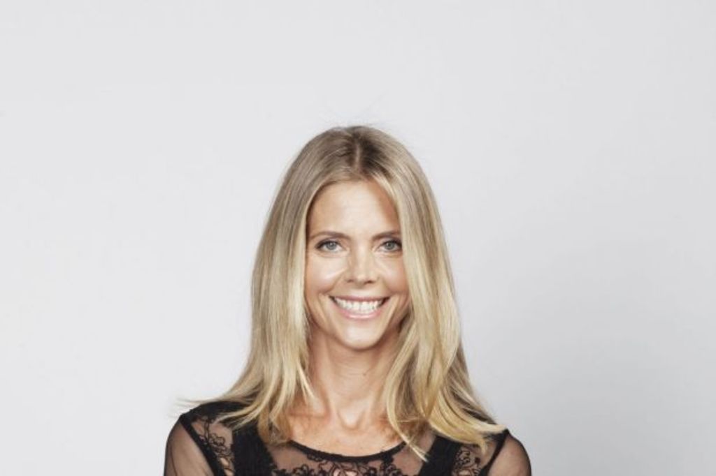 Sophie Lee - Biography