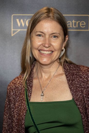 Jennifer Youngs - Biography