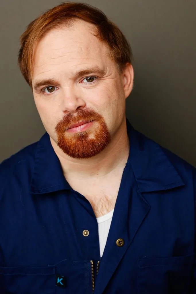 Eamonn Roche - Biography