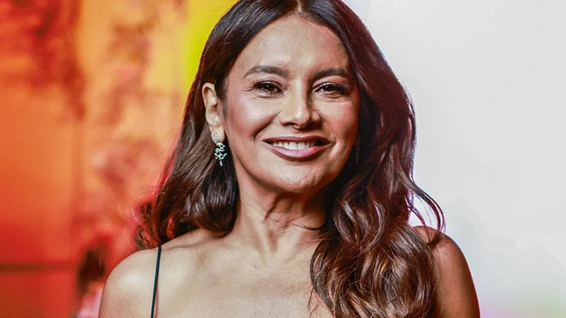 Dira Paes Biography: Ethnicity, Age, Husband, Kids, Height, Net Worth, Parents, Movies, Awards, Instagram