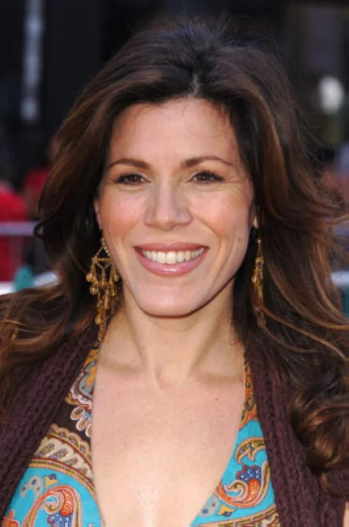 Tricia Leigh Fisher - Biography