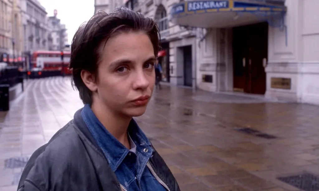 Kate Hardie - Biography