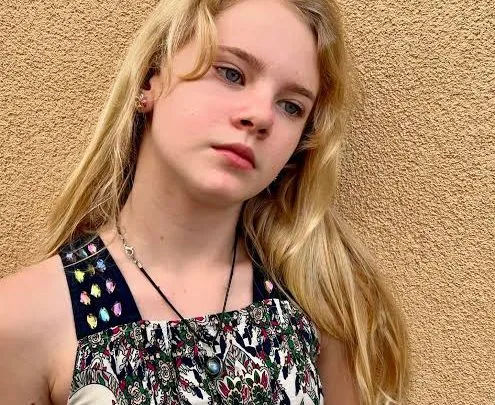 Victoria Joliddie Biography: Net Worth, Movies, Age, Parents, Siblings, Height,  Boyfriend, Facebook, YouTube