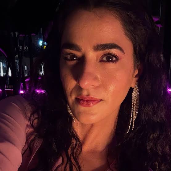 Akansha Sareen Biography: Net Worth,  Wiki, Age, Boyfriend, Parents, Height, Siblings, Movies, Twitter