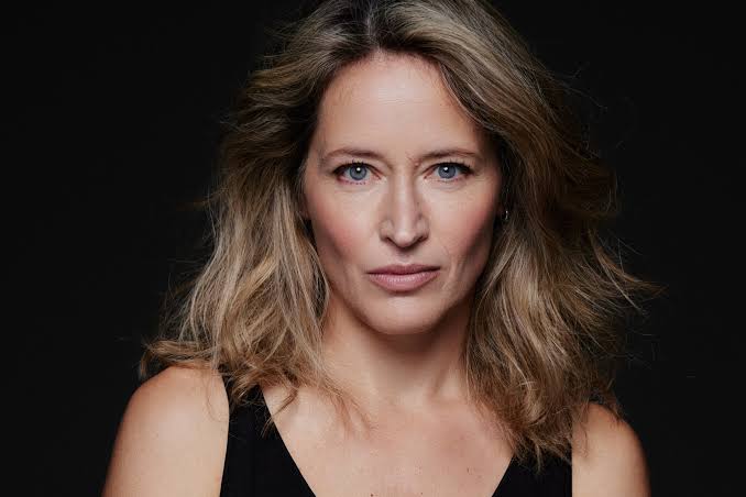 Marta Larralde - Biography