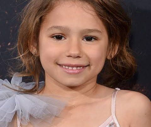 Emelia Golfieri Biography: Twin Sister, Age, Parents, Height, Net Worth, Boyfriend, Movies & TV Shows, Instagram