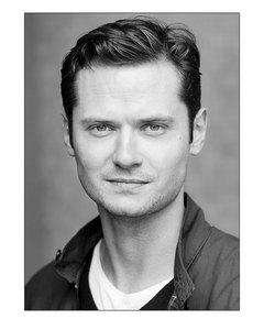 Elliott Jordan - Biography