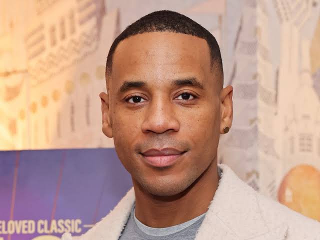 Reggie Yates Biography: Fiancée,  Net Worth, Parents, Sister, TV Shows, Age, Height, Movies, Twitter, Nationality