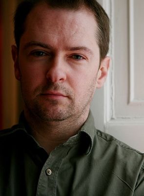 Stuart Hazeldine - Biography