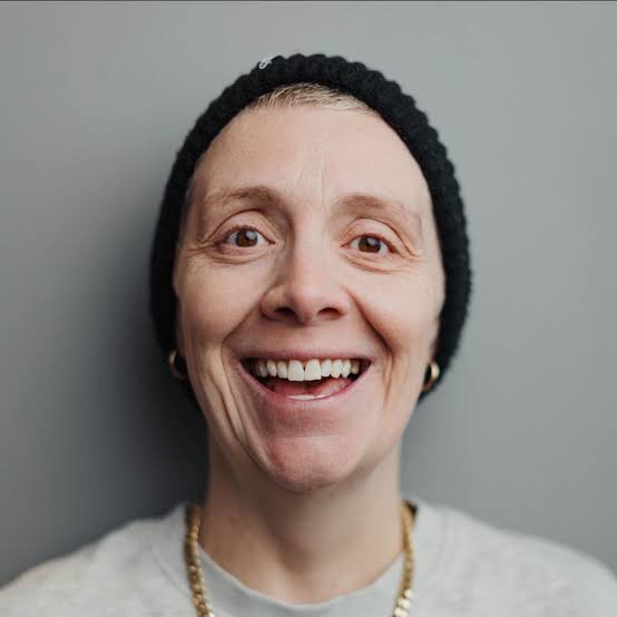 Karen Dunbar - Biography