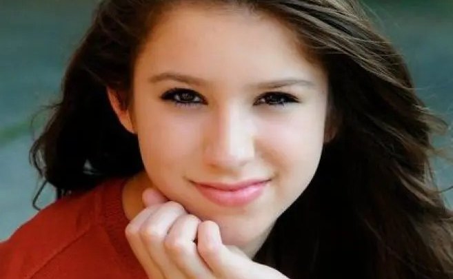 Meredith Prunty Biography: Net Worth, Movies, Age, Parents, Kids, Height, Fiancé, Twitter, YouTube