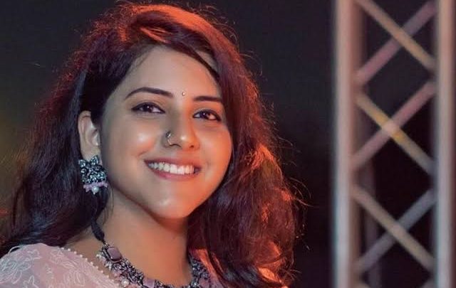 Sireesha Biography: Age, Parents, Husband, Kids, Sister, Net Worth, Songs & Albums, Awards, Height, Concerts, Tour