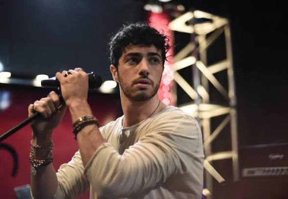 Dylan Hartigan Biography: Girlfriend, Siblings, Height, Net Worth, Songs, Age, Parents, Albums, Facebook