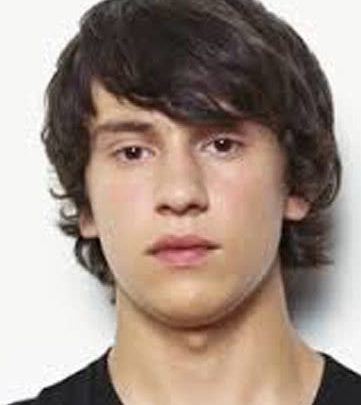 Keir Gilchrist’s brother, Evan Gilchrist Biography: Movies & TV Shows, Age, Net Worth, Brother, Parents, Girlfriend, Kids, Height, Ethnicity