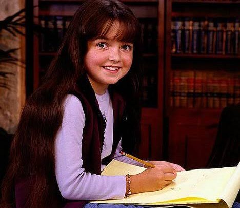 Karle Warren Biography: Net Worth, Movies & TV Shows, Age, Parents, Siblings, Height, Boyfriend, Education