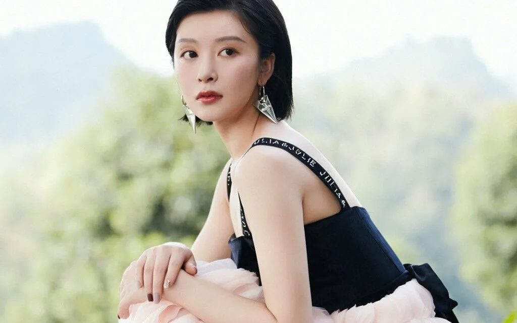 Mengmeng Li Biography: Movies & TV Shows, Parents, Height, Age, Net Worth, Boyfriend, Martial Arts